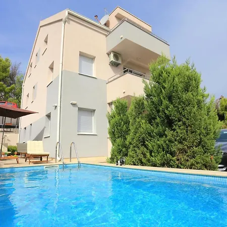 Holiday House Adriana Villa